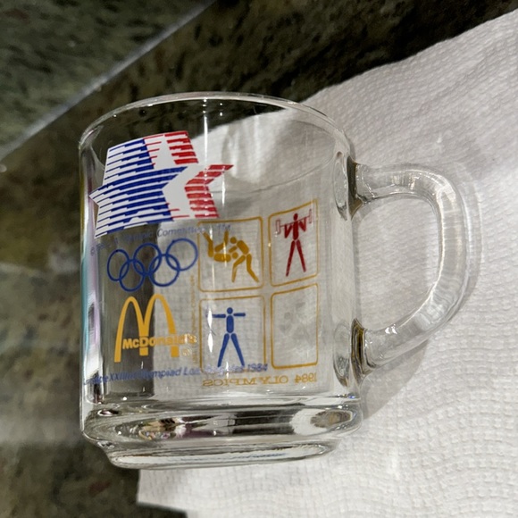 McDonald’s X Olympics Glass Mug 1984 Features Star McDonald’s logo & Athletes - Picture 5 of 12